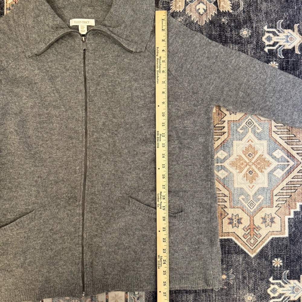 Ellen Tracy 100% Wool Oversized Full Zip Up Long Cardigan Gray Size Medium - Picture 13 of 14
